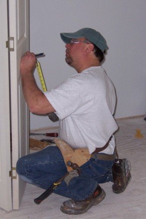 frankmeasuring.jpg