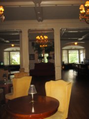 hotelinside4.jpg